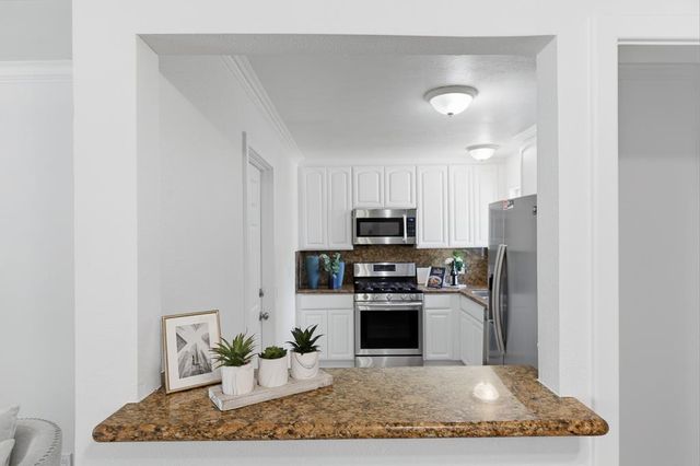 1183 Saratoga Avenue, East Palo Alto, CA 94303