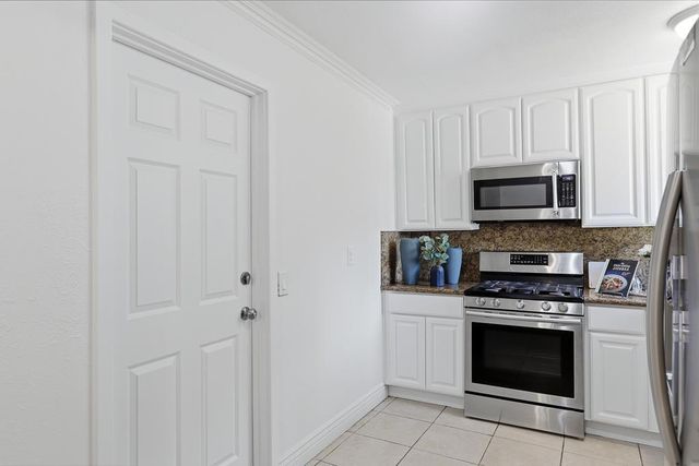 1183 Saratoga Avenue, East Palo Alto, CA 94303