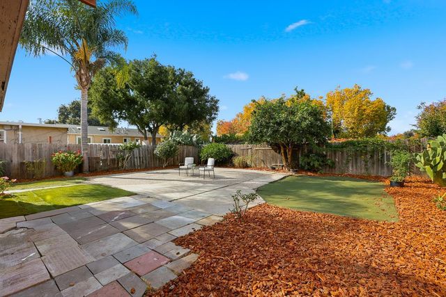 1183 Saratoga Avenue, East Palo Alto, CA 94303