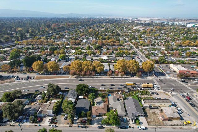 1183 Saratoga Avenue, East Palo Alto, CA 94303