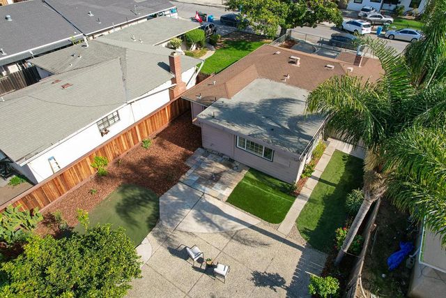 1183 Saratoga Avenue, East Palo Alto, CA 94303