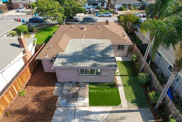 1183 Saratoga Avenue, East Palo Alto, CA 94303