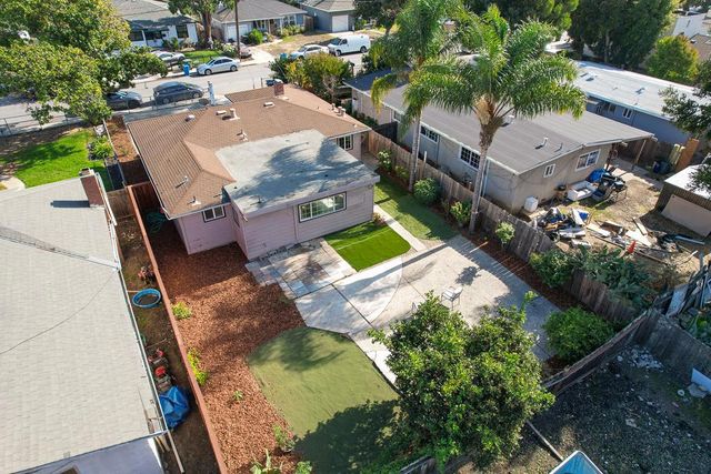 1183 Saratoga Avenue, East Palo Alto, CA 94303