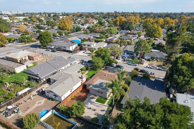 1183 Saratoga Avenue, East Palo Alto, CA 94303