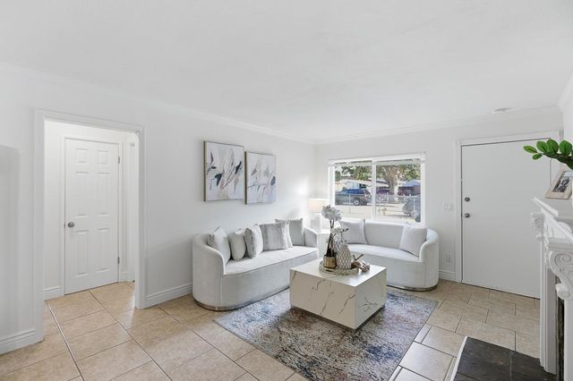 1183 Saratoga Avenue, East Palo Alto, CA 94303