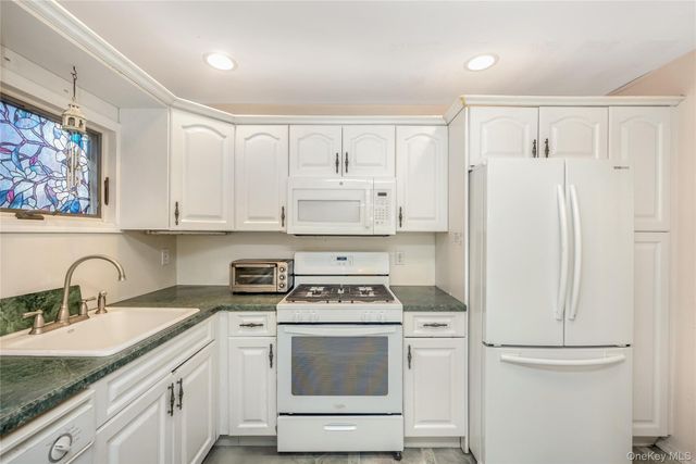 29 Grand Avenue, Northport, NY 11768