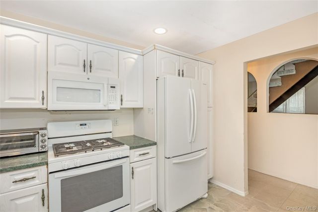 29 Grand Avenue, Northport, NY 11768