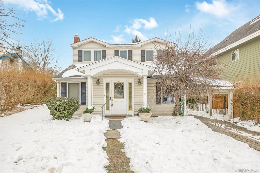 29 Grand Avenue, Northport, NY 11768