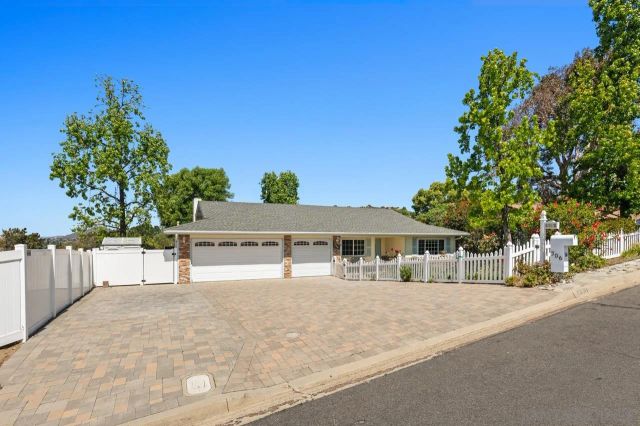 506 Deerhaven St, El Cajon, CA 92019