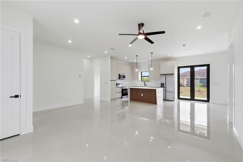 3211 6th ST SW, LEHIGH ACRES, FL 33976 — photo 5