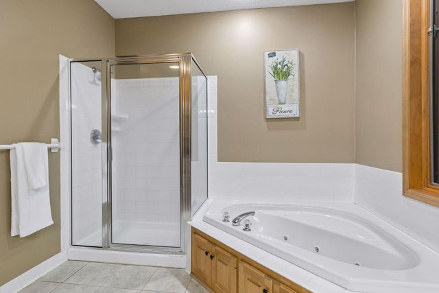 12735 42nd Place N, Plymouth, MN 55442