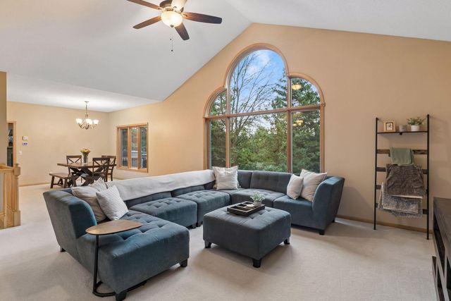 12735 42nd Place N, Plymouth, MN 55442
