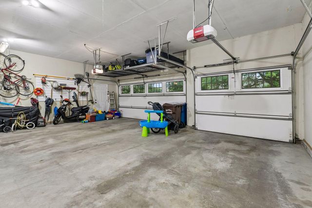 12735 42nd Place N, Plymouth, MN 55442