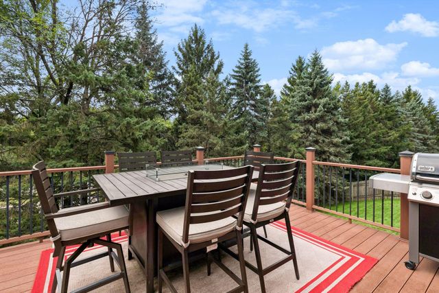 12735 42nd Place N, Plymouth, MN 55442