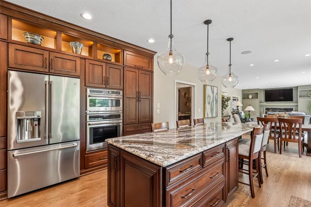 14006 South Shore Drive, Clive, IA 50325
