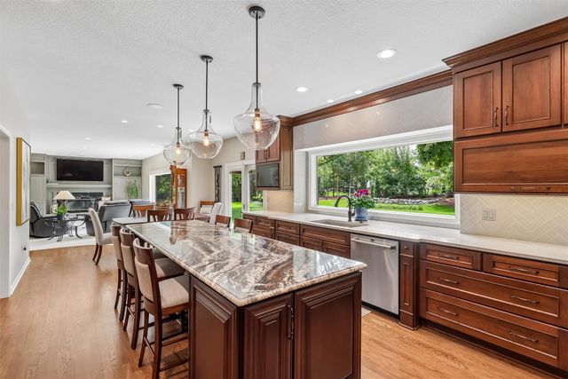 14006 South Shore Drive, Clive, IA 50325