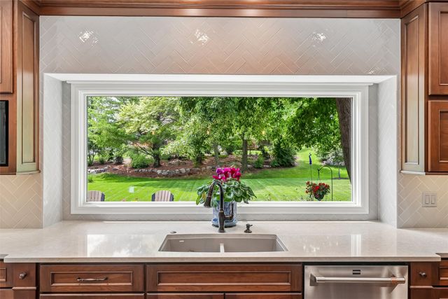 14006 South Shore Drive, Clive, IA 50325