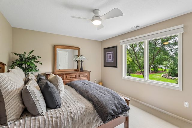 14006 South Shore Drive, Clive, IA 50325
