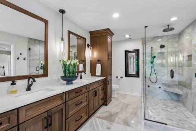 14006 South Shore Drive, Clive, IA 50325