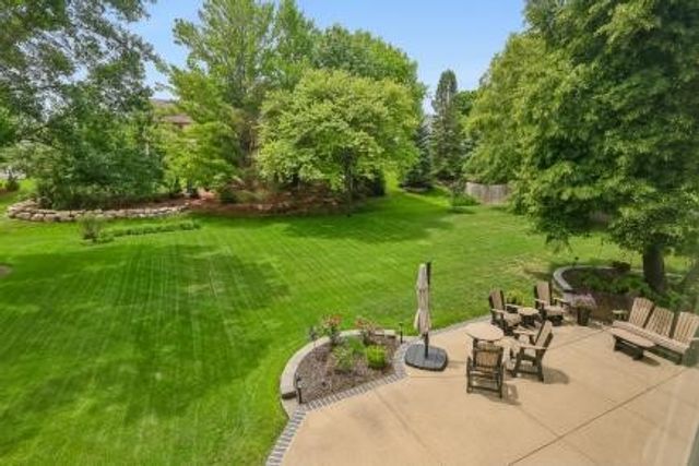 14006 South Shore Drive, Clive, IA 50325