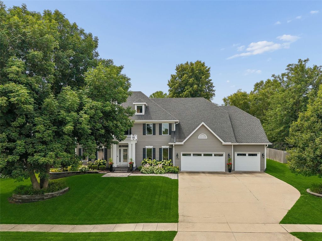 14006 South Shore Drive, Clive, IA 50325