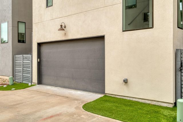 5002 E Pecan Springs RD 7, Austin, TX 78723