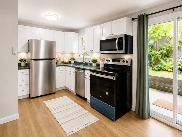 645 Robbins Ave 53, Dracut, MA 01826