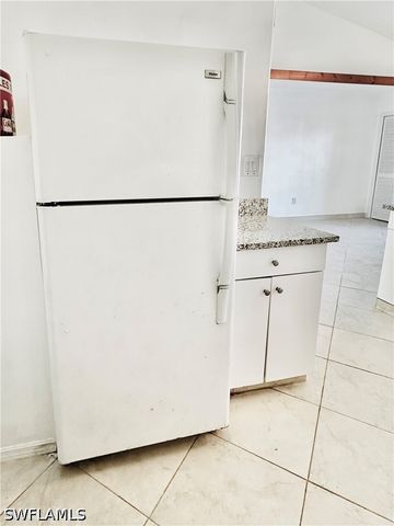 826 Wiggins Pass RD 302, Naples, FL 34110