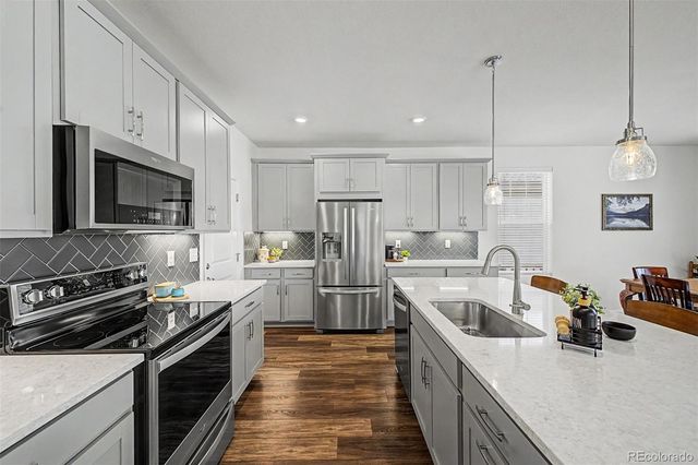 21300 E 61st Avenue, Aurora, CO 80019