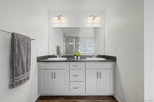 21300 E 61st Avenue, Aurora, CO 80019