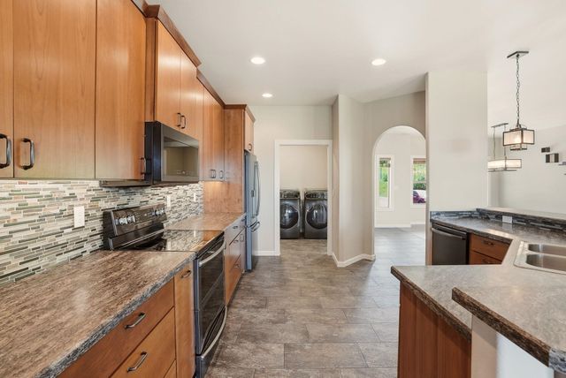 15415 E Timbercrest Ln, Mead, WA 99021