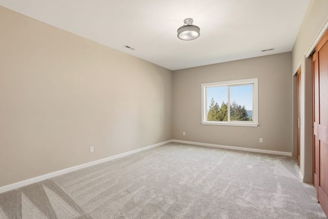 15415 E Timbercrest Ln, Mead, WA 99021