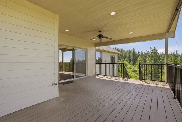 15415 E Timbercrest Ln, Mead, WA 99021