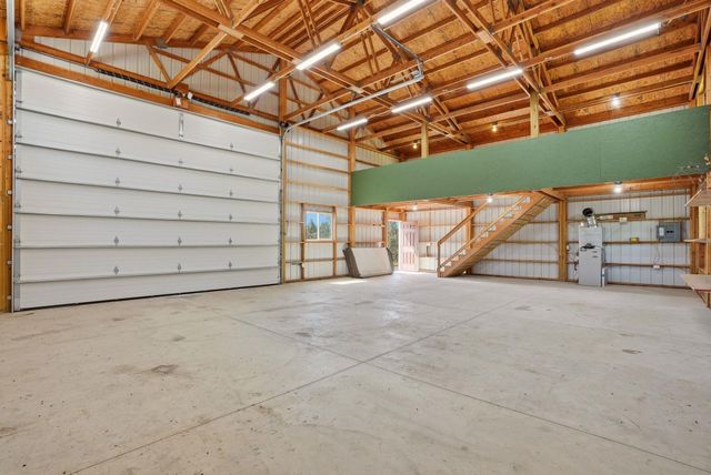 15415 E Timbercrest Ln, Mead, WA 99021