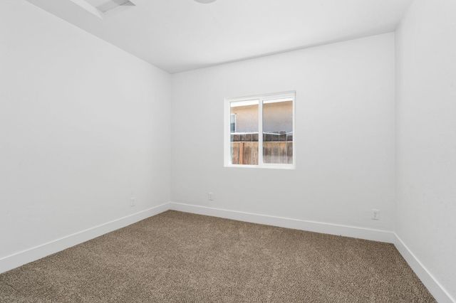 443 W Myers Avenue, Fresno, CA 93706