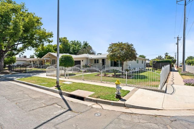 443 W Myers Avenue, Fresno, CA 93706