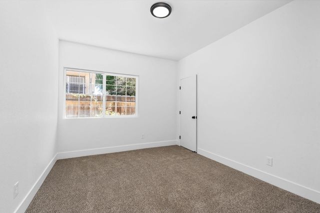 443 W Myers Avenue, Fresno, CA 93706