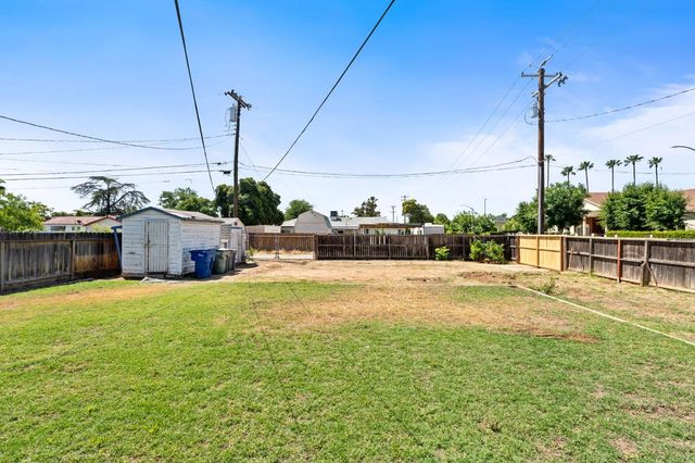 443 W Myers Avenue, Fresno, CA 93706