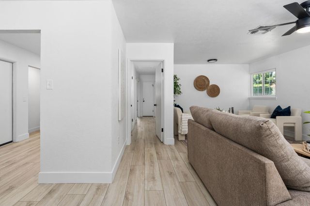 443 W Myers Avenue, Fresno, CA 93706