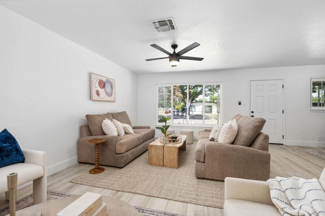 443 W Myers Avenue, Fresno, CA 93706