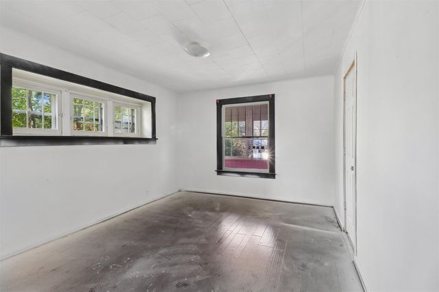 3103 1st Street, Des Moines, IA 50313