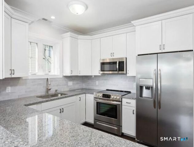 997 Reef Road, Fairfield, CT 06824