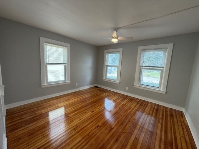 609 1st Street 1, Libertyville, IL 60048