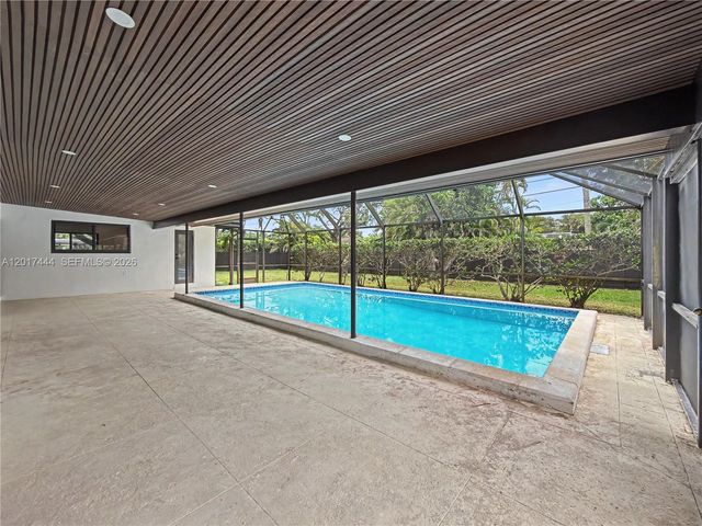 8340 SW 154th Ter, Palmetto Bay, FL 33157