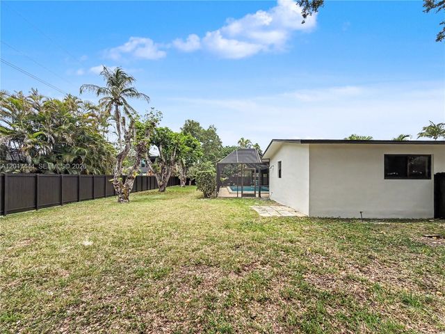 8340 SW 154th Ter, Palmetto Bay, FL 33157