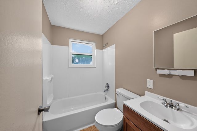 906 Miller Avenue, Trotwood, OH 45417