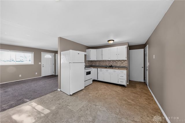 906 Miller Avenue, Trotwood, OH 45417
