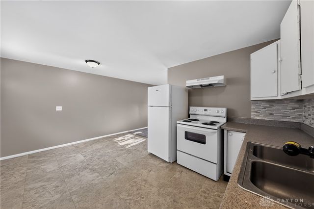 906 Miller Avenue, Trotwood, OH 45417