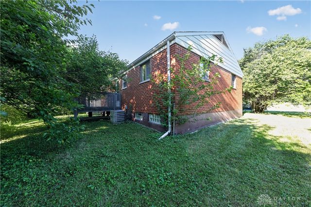906 Miller Avenue, Trotwood, OH 45417