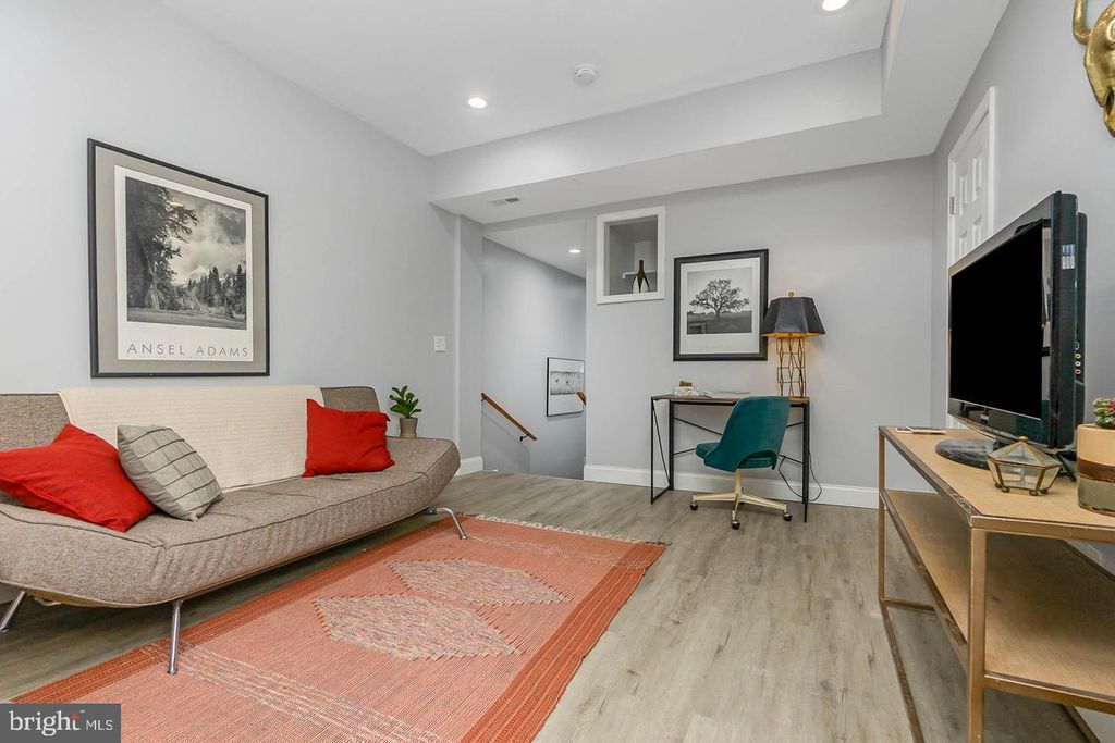 1709 BANK ST, Baltimore, MD 21231